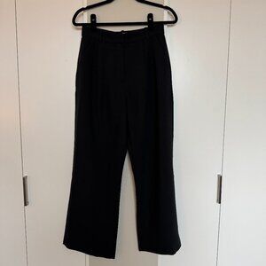 NWT Abercrombie Sloane Tailored Pants - Black - Size 28S